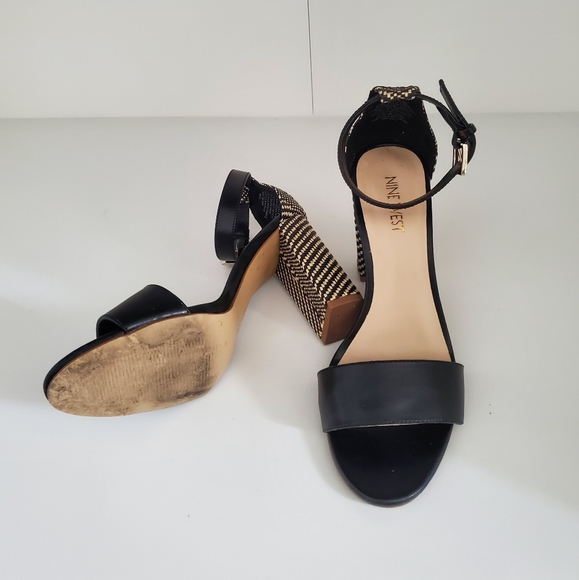 SOLD

Nine west sandals, size 7.5 - Picture 2 of 3